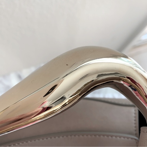 Chloe Kiss Bag in Motty Grey / Taupe with Gold Sculptural Hardware Small Bag - Picture 4 of 16